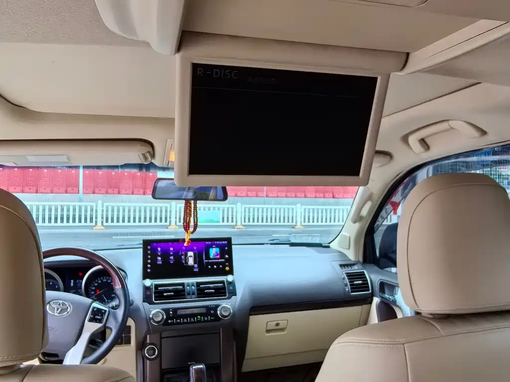 Toyota Prado 2015 — фото 4