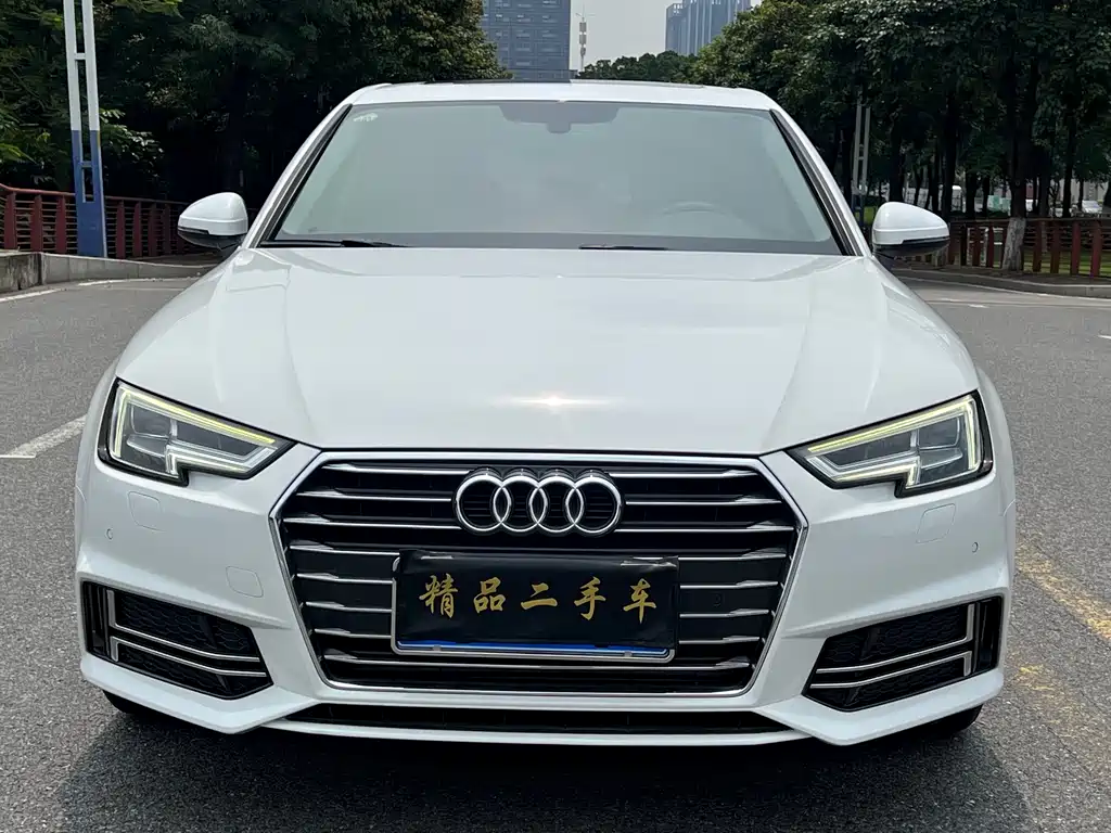 Audi A4L 2019 — фото 2