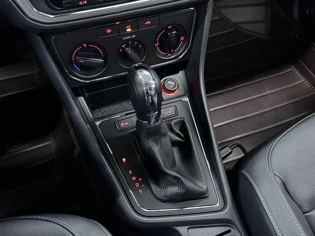 Volkswagen Gran Lavida 2016 — фото 11