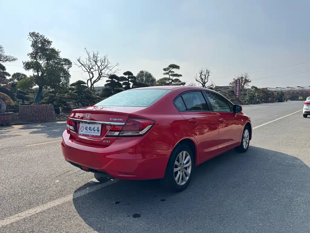 Honda Civic 2015 — фото 4