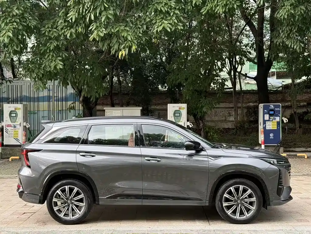 Changan CS75 PLUS 2025 — фото 16