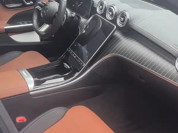 Mercedes-Benz C-Class 2022