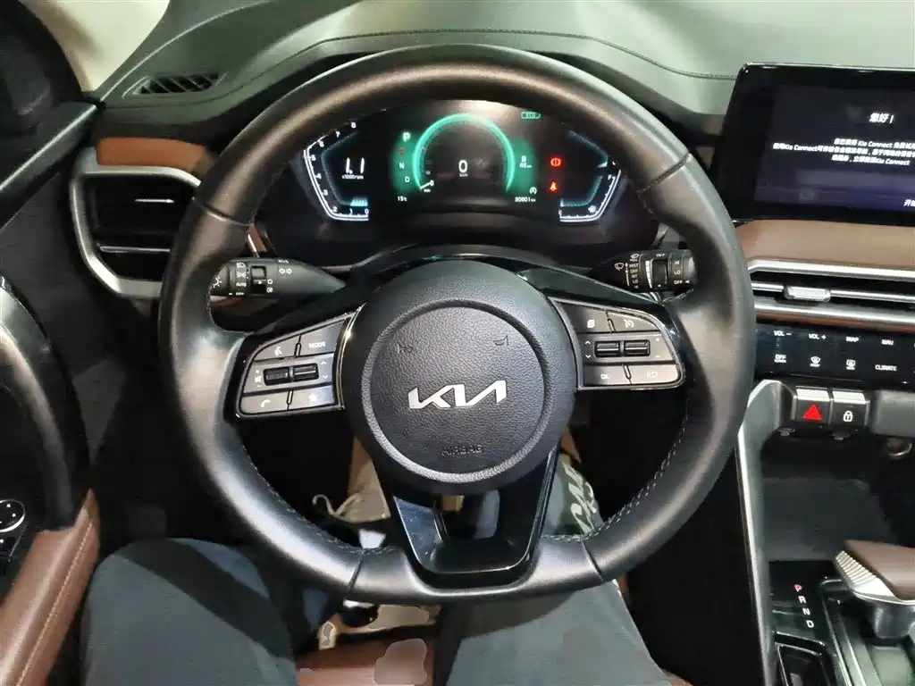 Kia Sportage 2023 — фото 11