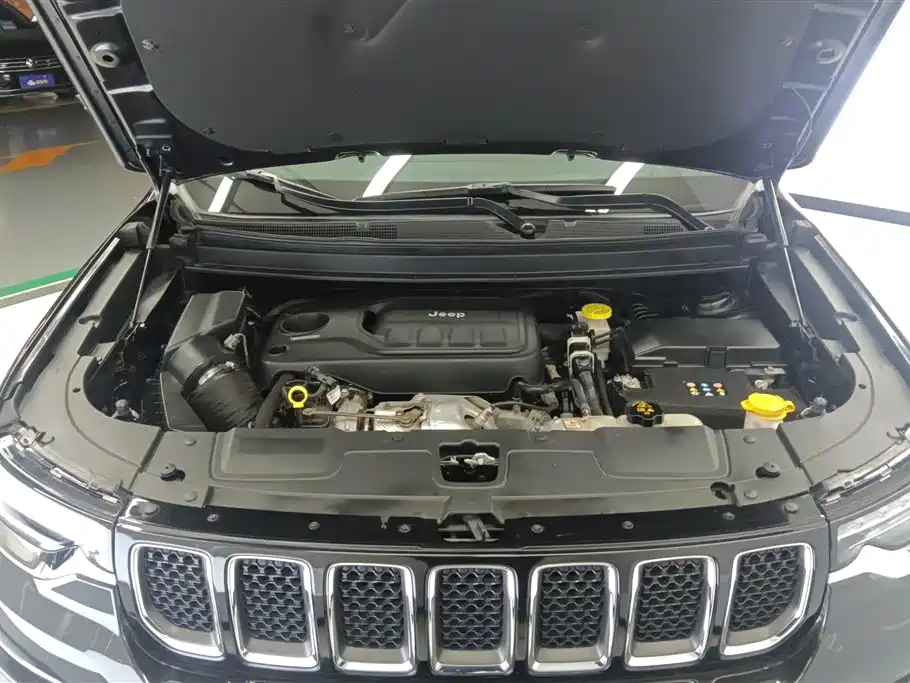 Jeep Grand Commander 2020 — фото 10