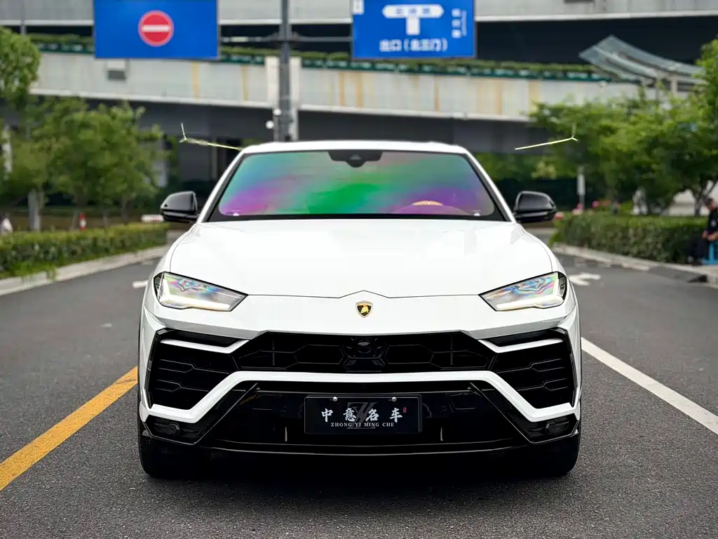 Lamborghini Urus 2022 — фото 2