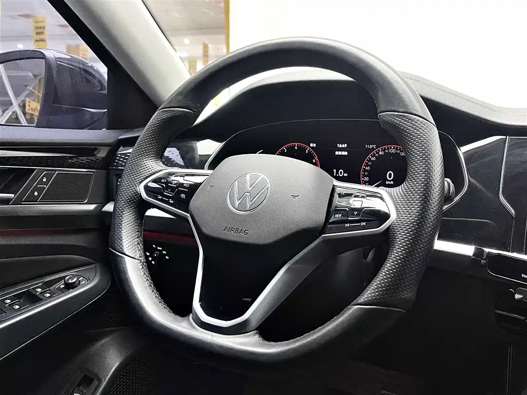 Volkswagen Passat 2023 — фото 12