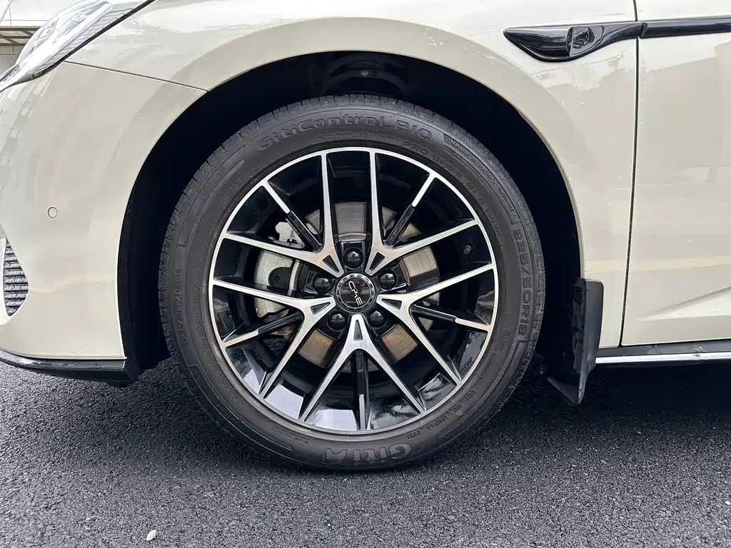 BYD Seal 07 DM-i 2025 — фото 16