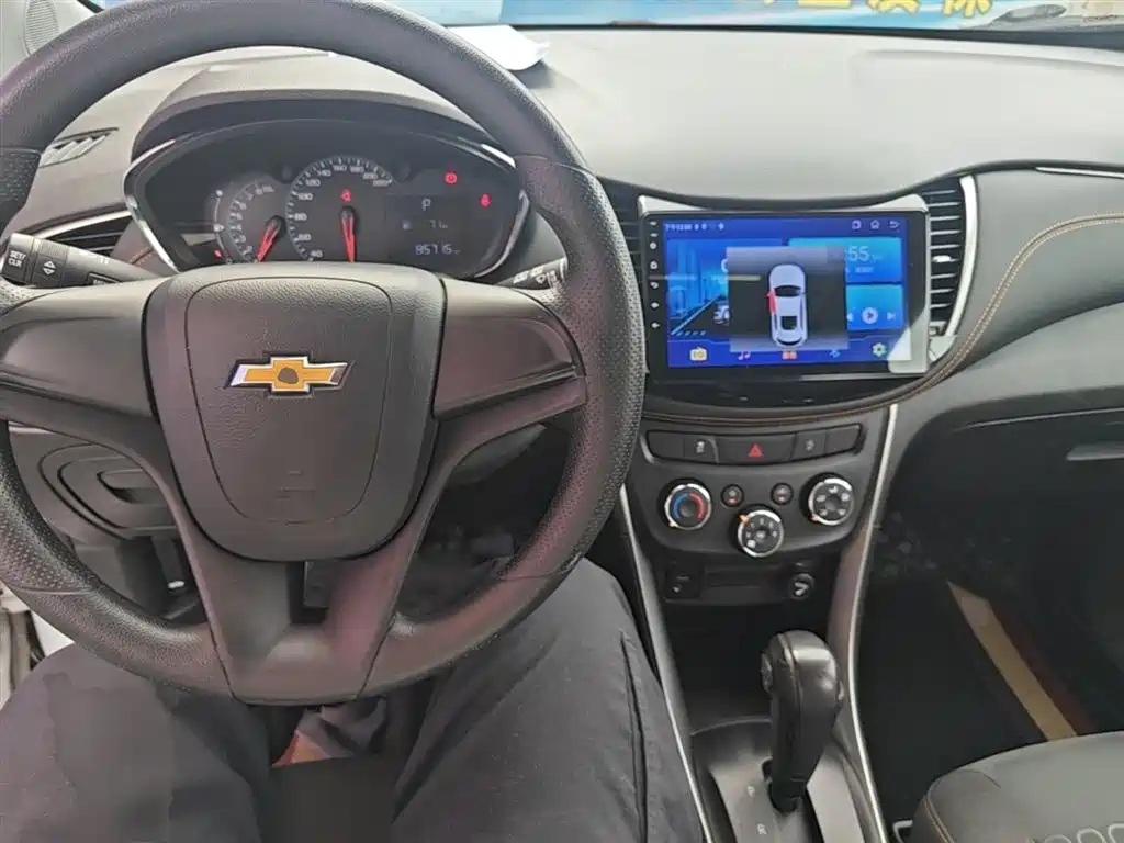 Chevrolet Trax 2017 — фото 10