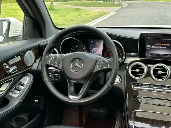 Mercedes-Benz GLC 2017
