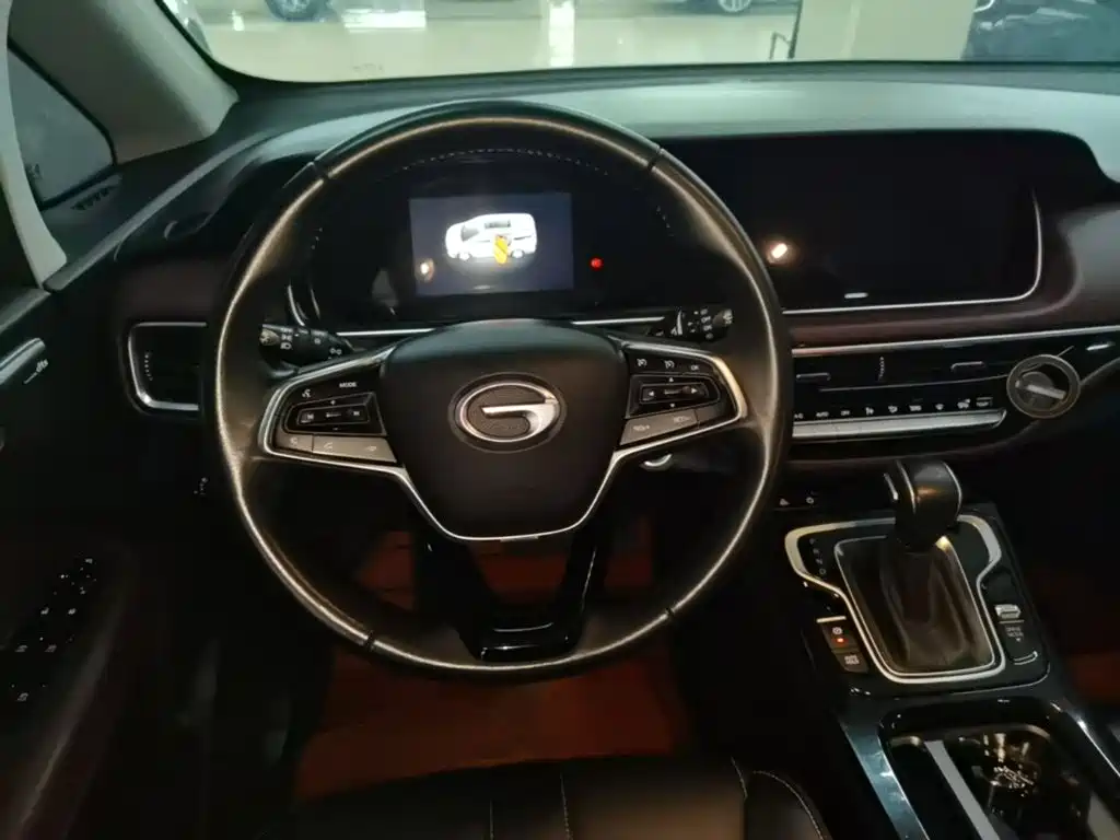 GAC Trumpchi M6 2023 — фото 11