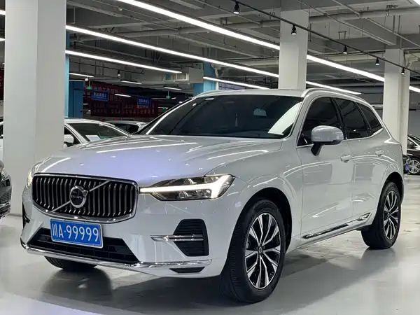 Volvo XC60 2022
