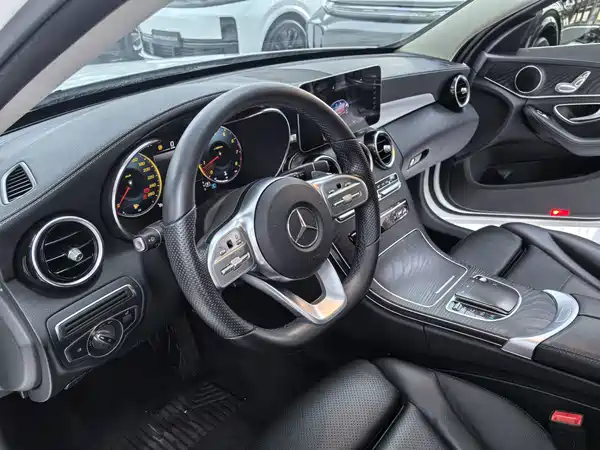 Mercedes-Benz C-Class 2020