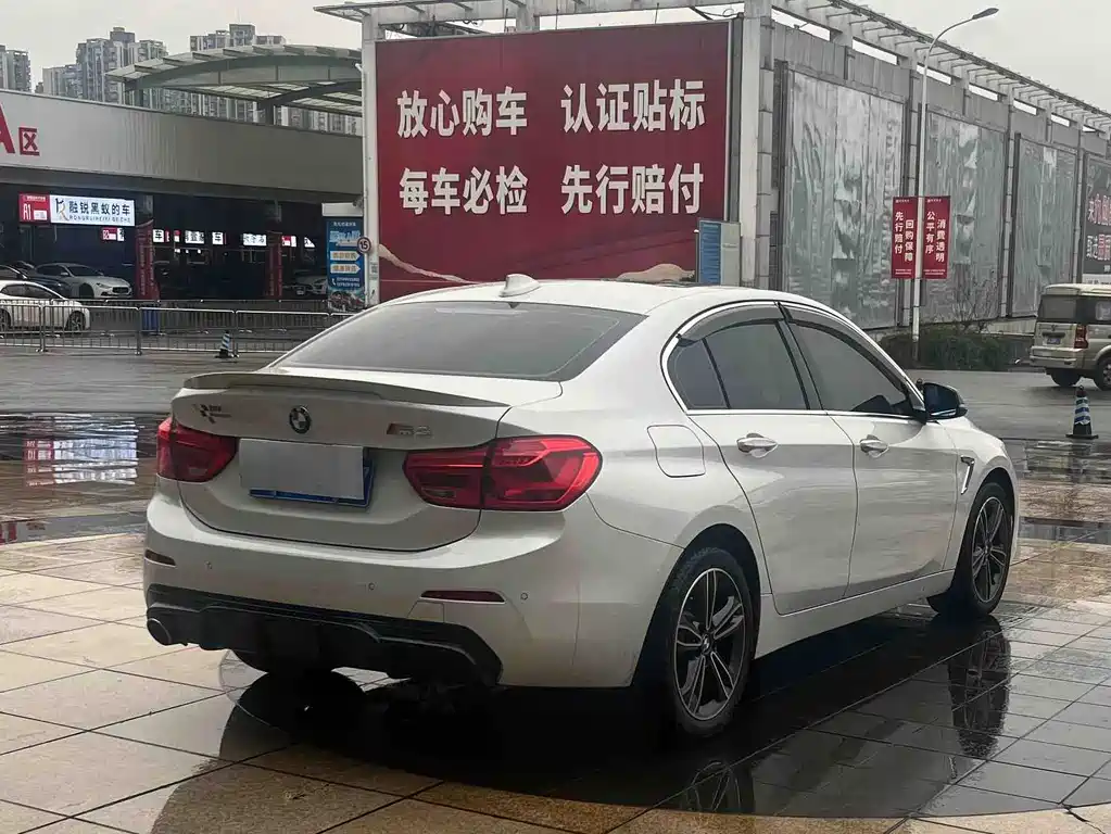 BMW 1 Series 2017 — фото 17