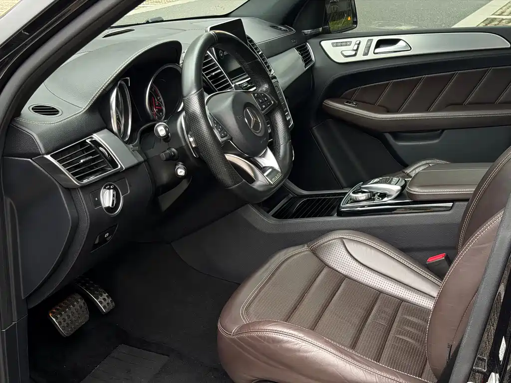 Mercedes-Benz GLE AMG 2016 — фото 12