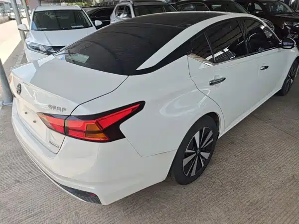 Nissan Teana 2021
