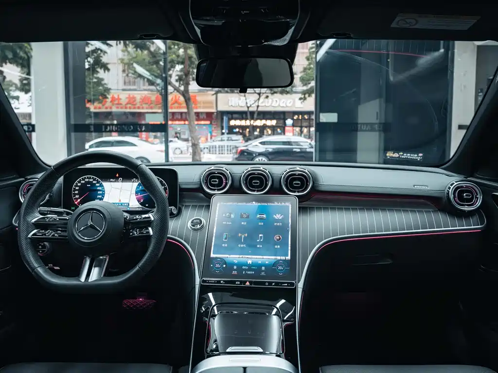 Mercedes-Benz C-Class 2023 — фото 14