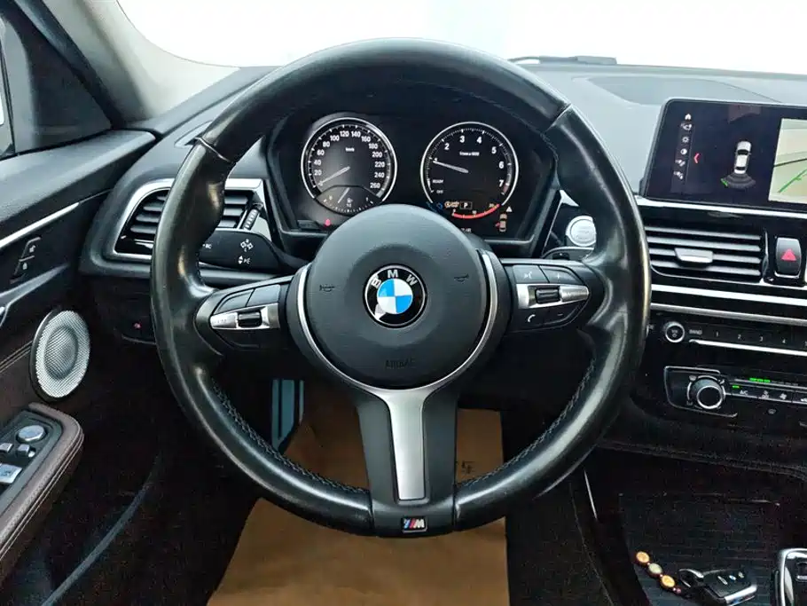 BMW 1 Series 2021 — фото 14