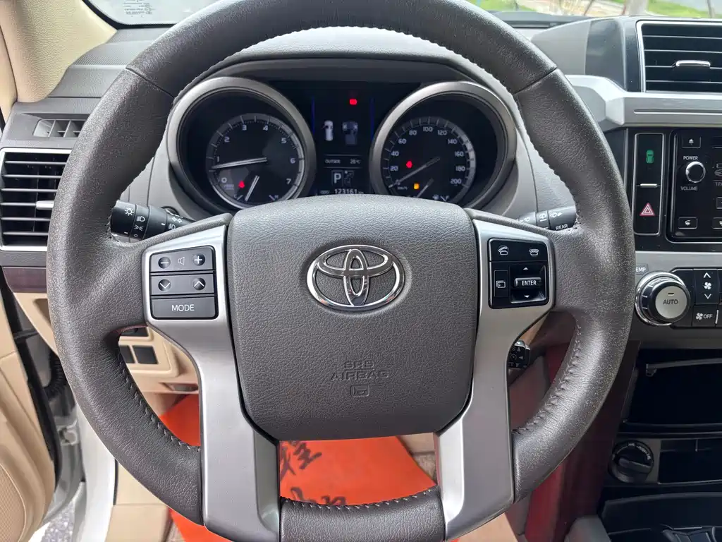Toyota Prado 2015 — фото 14