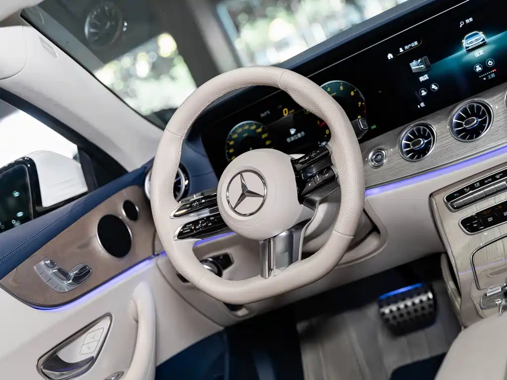 Mercedes-Benz E-Class 2024 — фото 12