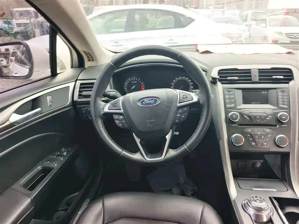 Ford Mondeo 2018 — фото 11