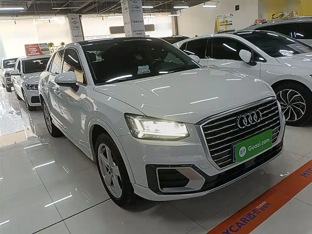Audi Q2L 2021 — фото 4