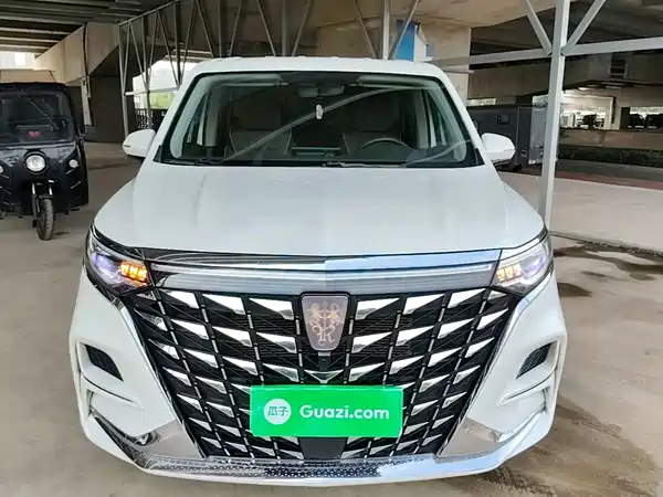 Roewe iMAX8 2024