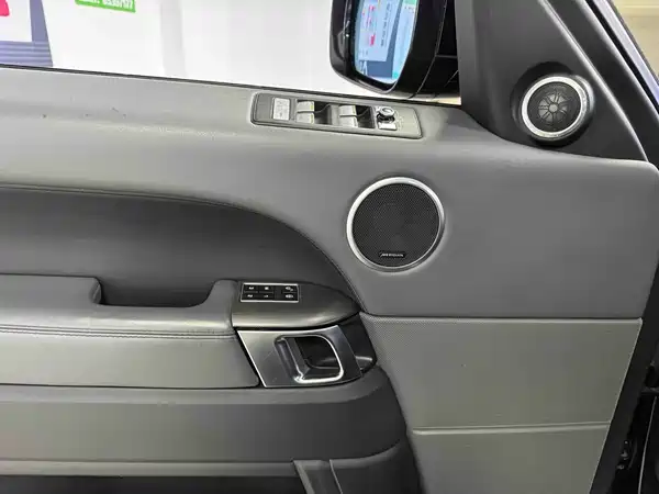 Land Rover Range Rover Sport 2015