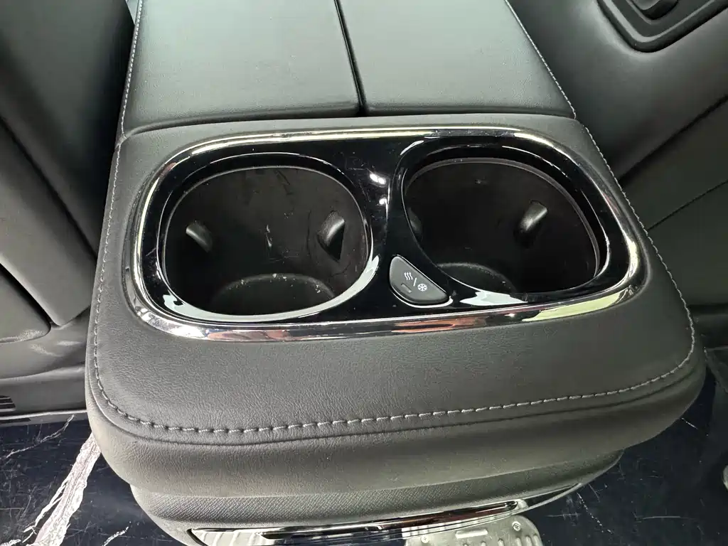 GAC Motor Trumpchi M8 2023 — фото 17