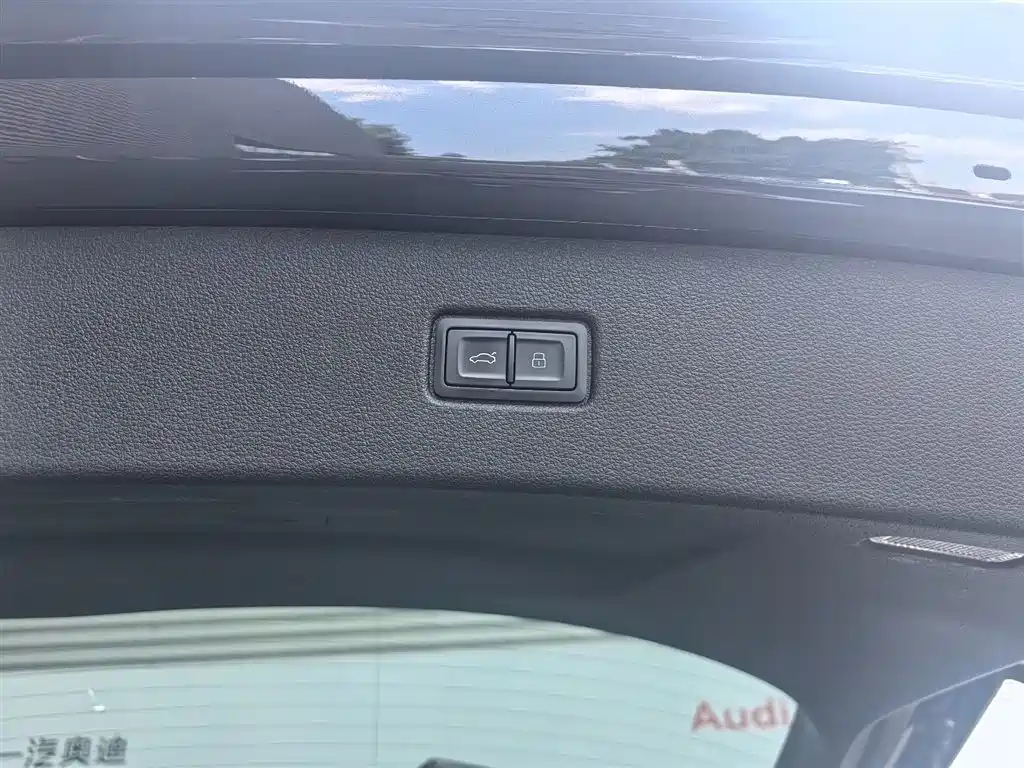 Audi Q7 2018 — фото 17