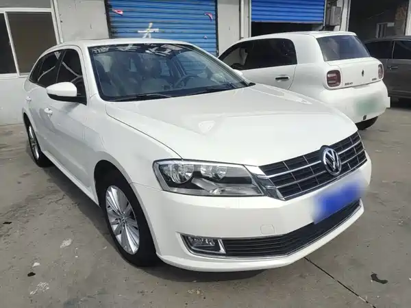 Volkswagen Gran Lavida 2015