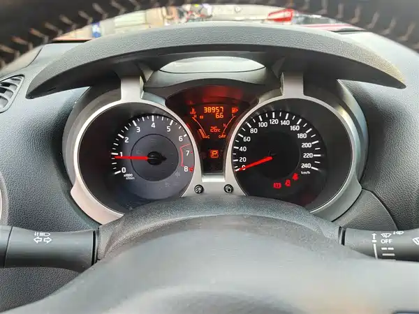Infiniti ESQ 2014
