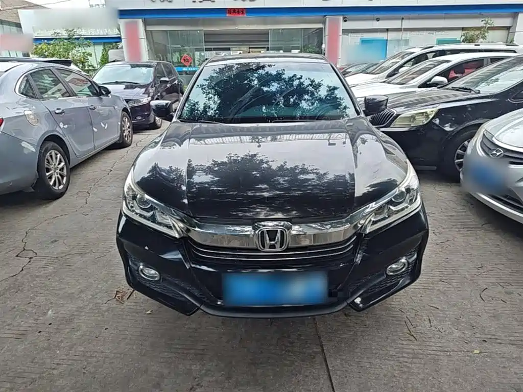 Honda Accord 2017 — фото 3