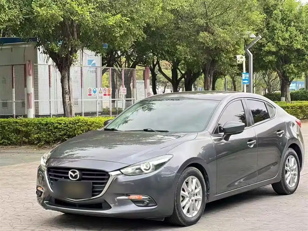 Mazda 3 Axela 2019 — фото 2