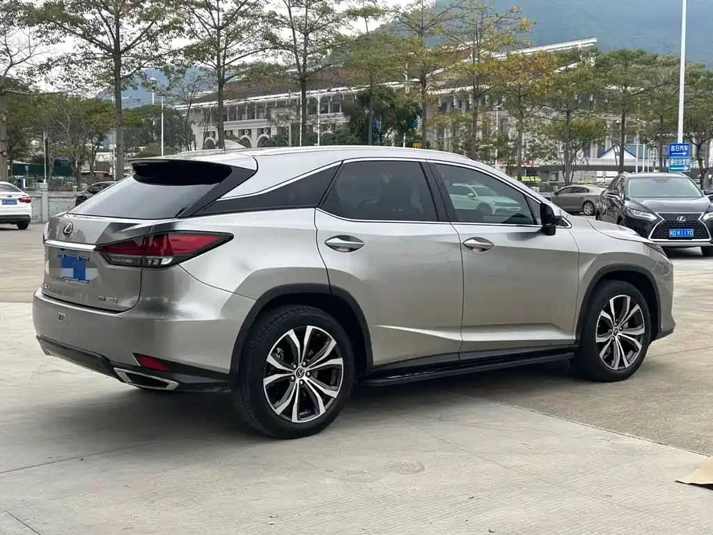 Lexus RX 2022 — фото 7
