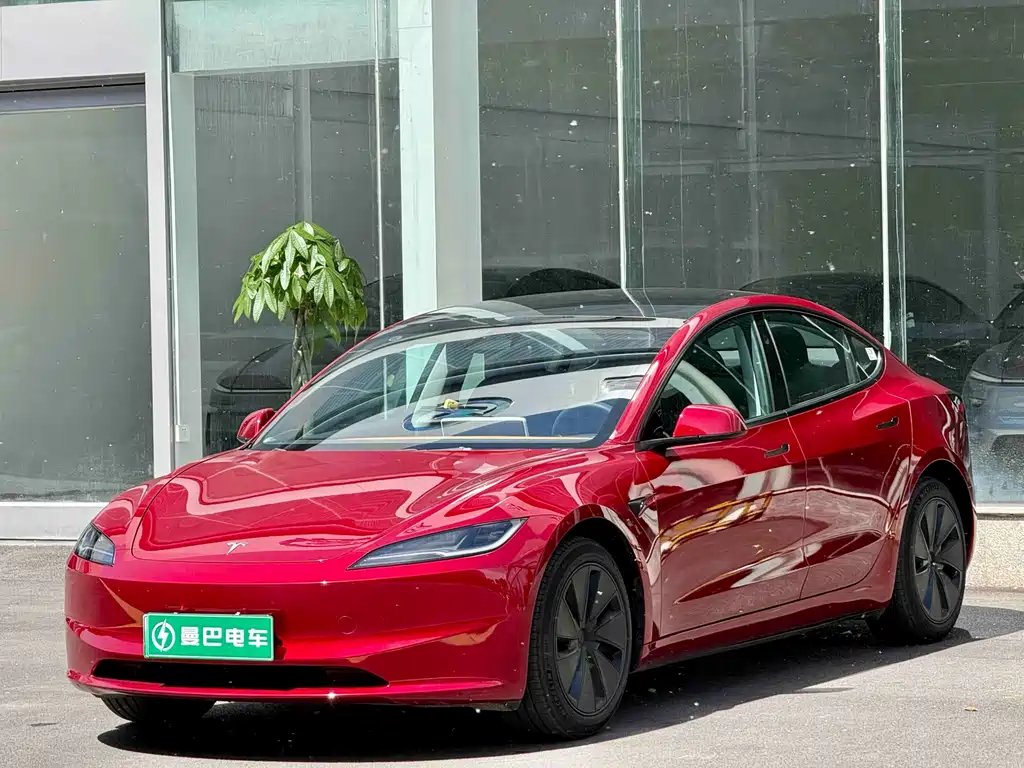Tesla Model 3 2023 — фото 2