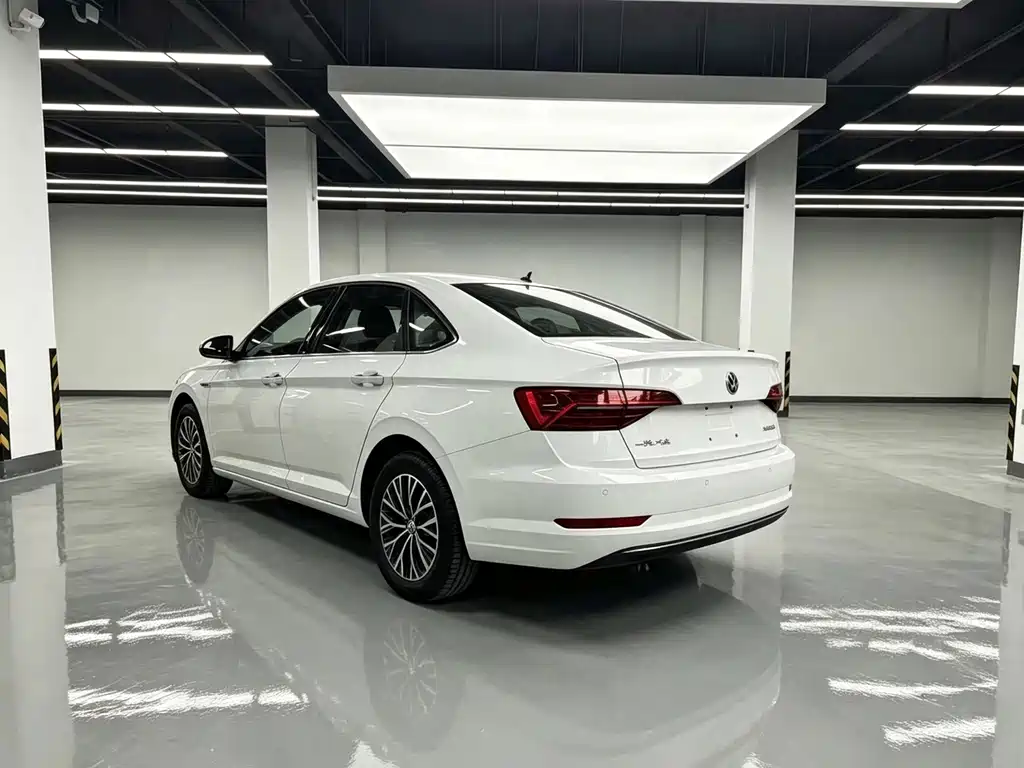 Volkswagen Sagitar 2020 — фото 15