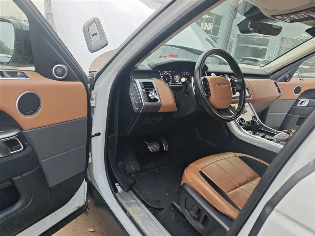 Land Rover Sport 2018 — фото 14