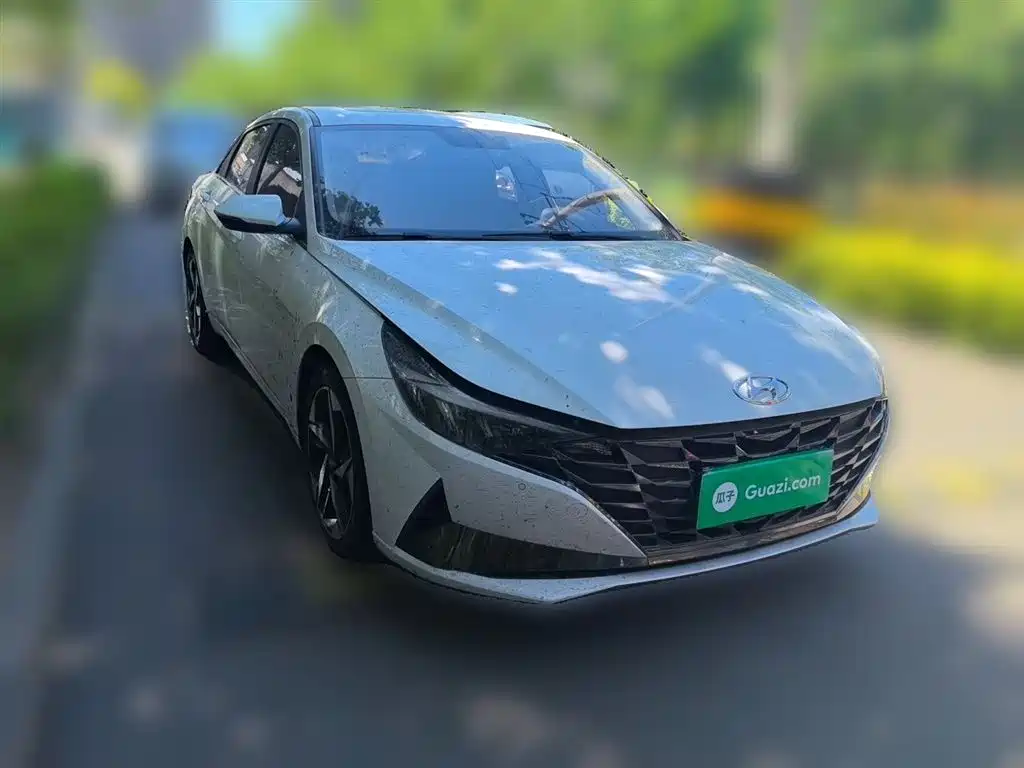 Hyundai Elantra 2022 — фото 23