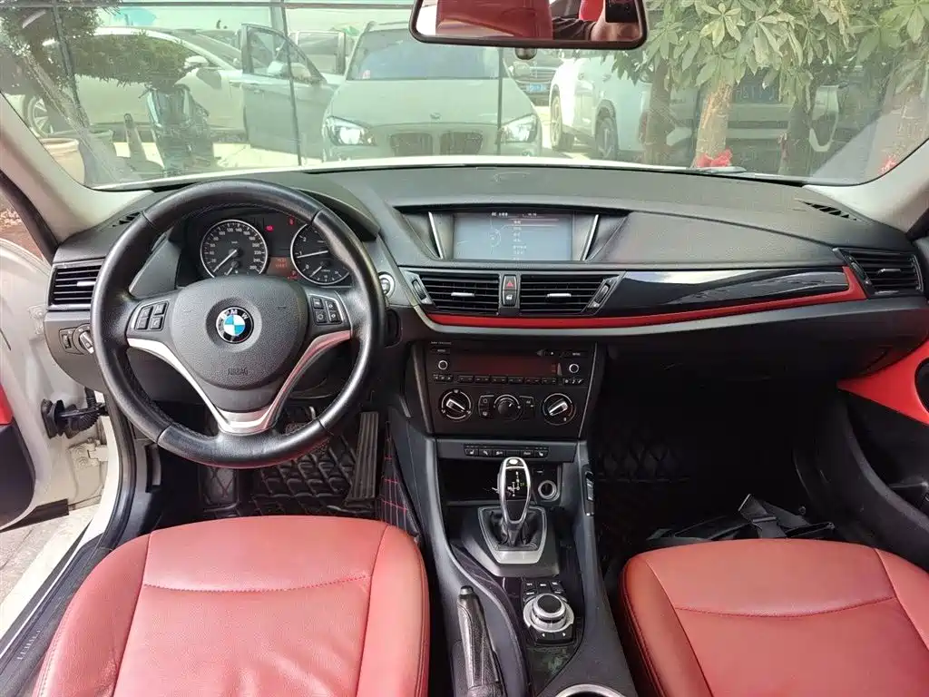 BMW X1 2016 — фото 10