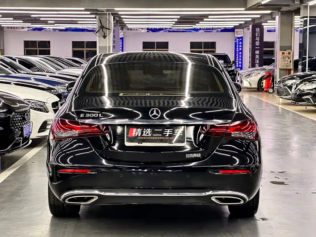 Mercedes-Benz E-Class 2022 — фото 6