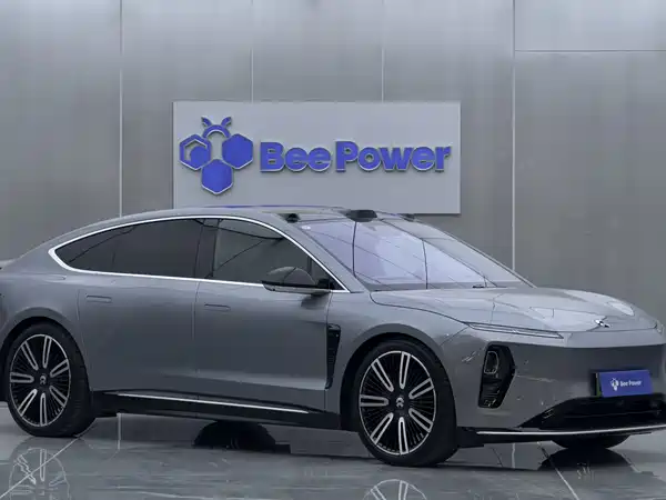 NIO ET9 2025