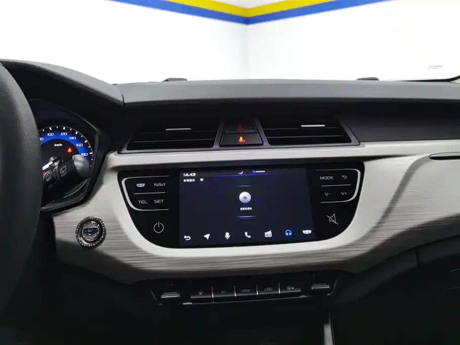 Geely Vision X3 2021 — фото 13