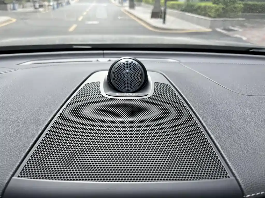 Volvo XC60 PHEV 2024 — фото 10