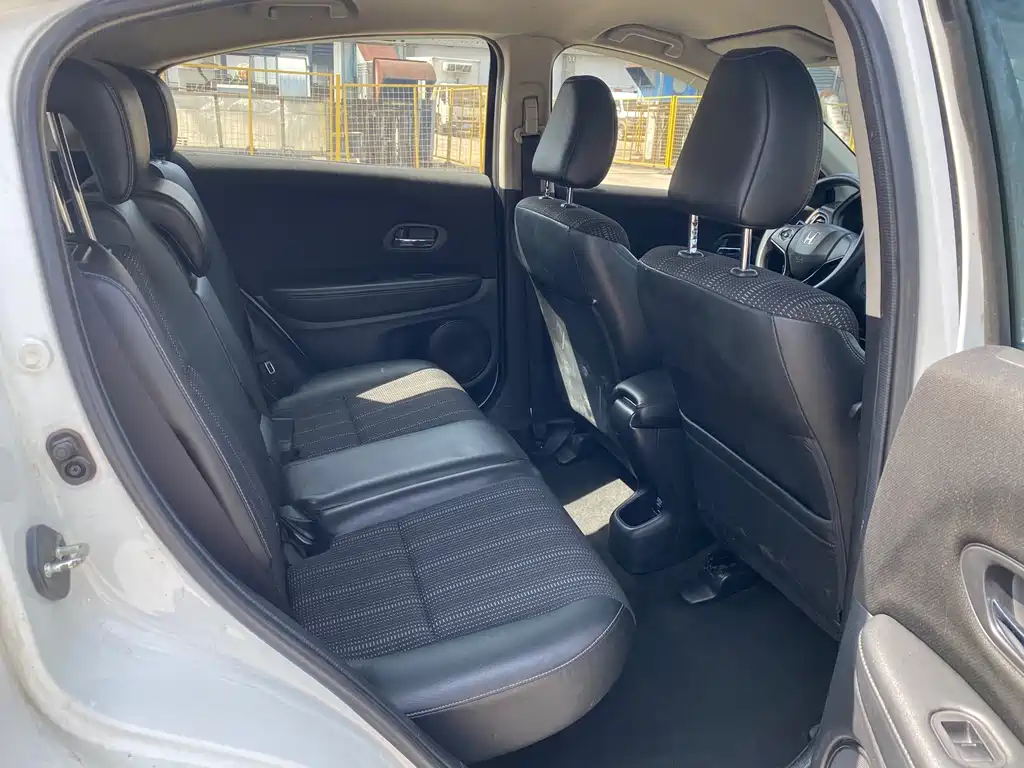 Honda Vezel 2015 — фото 14