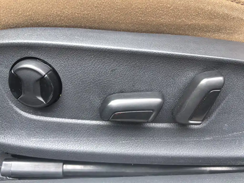 Volkswagen Passat 2015 — фото 15