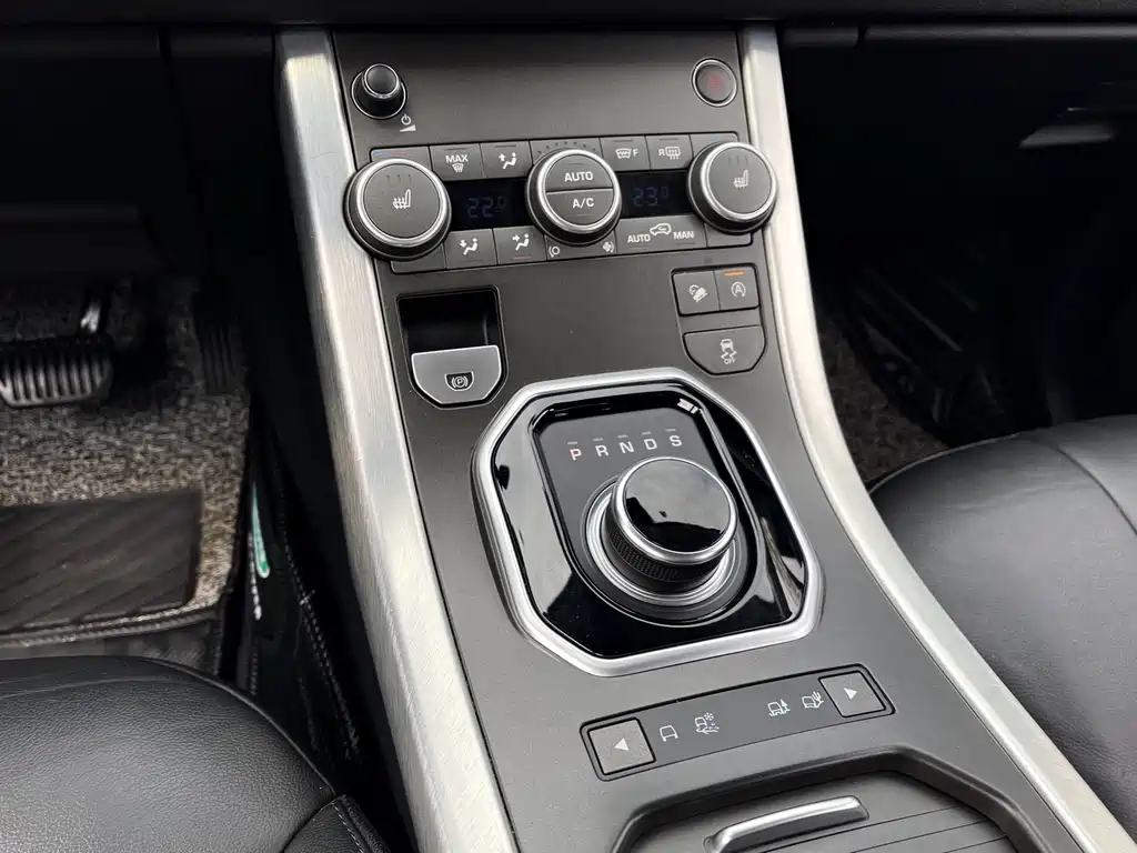Land Rover Evoque 2018 — фото 13