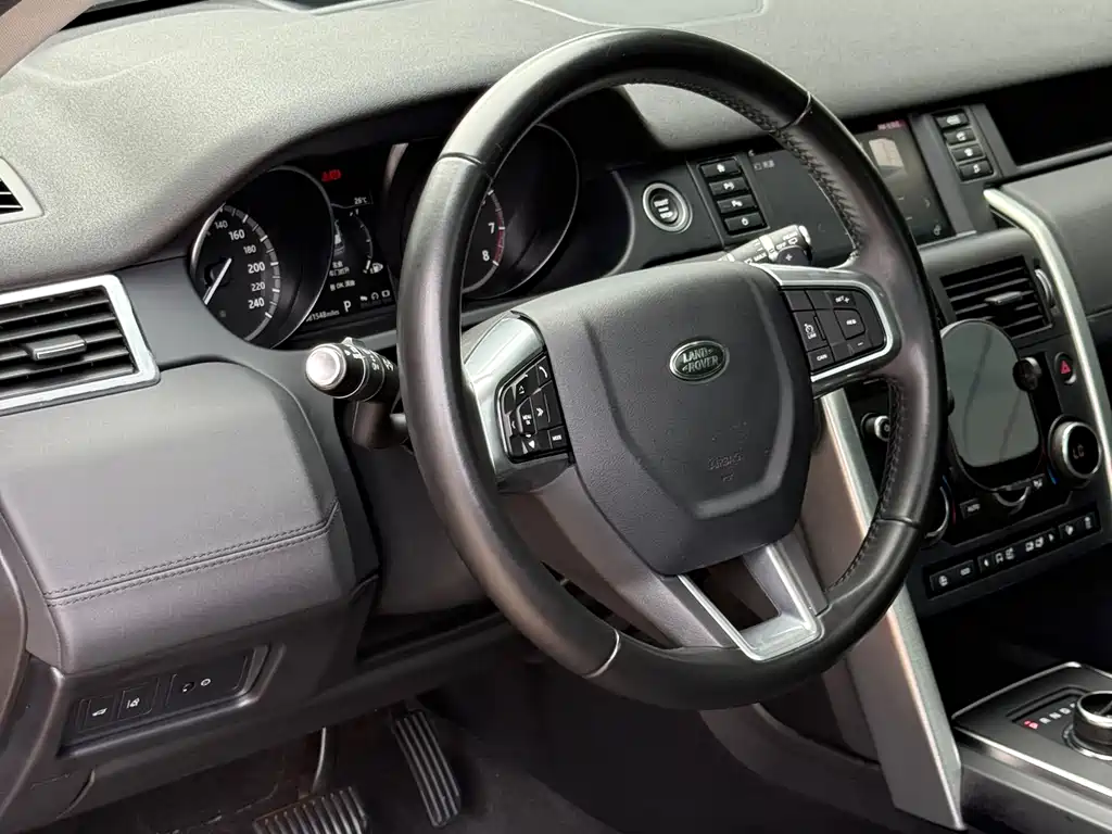 Land Rover Discovery Sport 2019 — фото 15