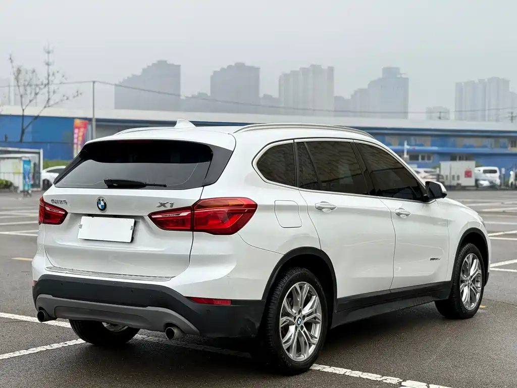 BMW X1 2017 — фото 7