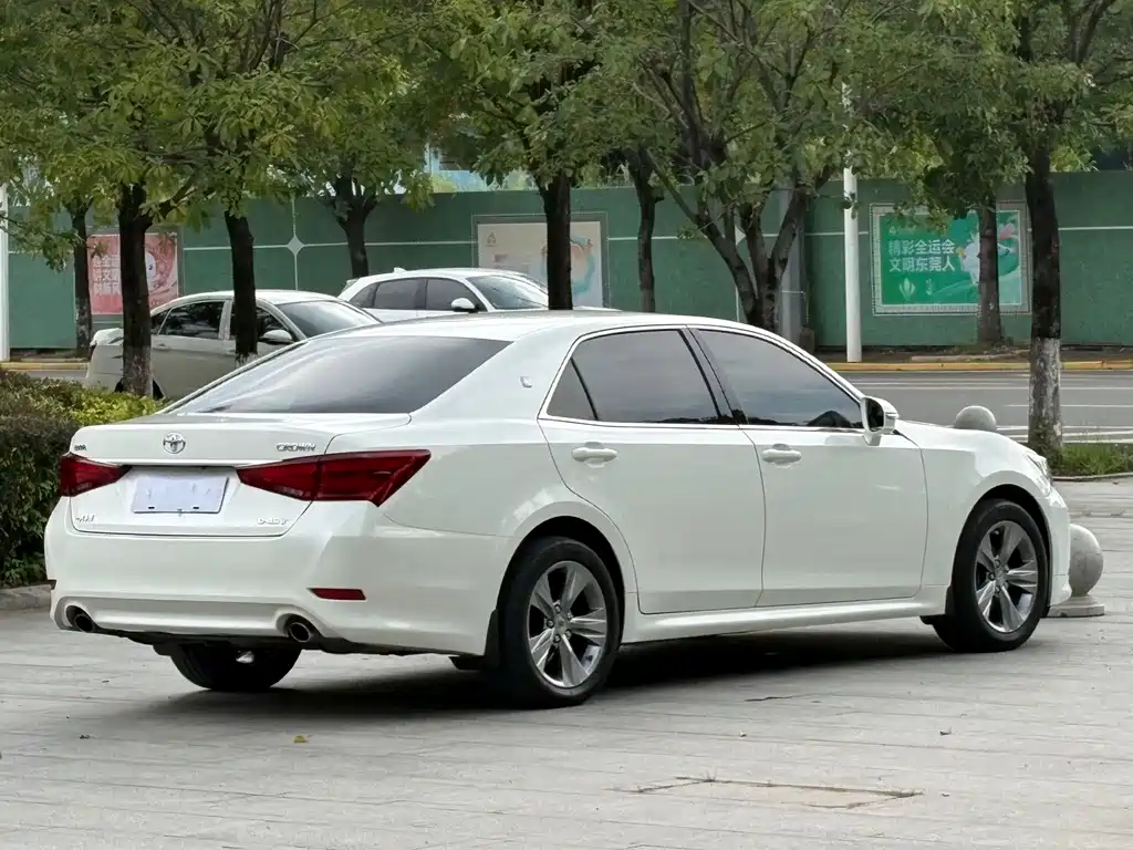 Toyota Crown 2019 — фото 18