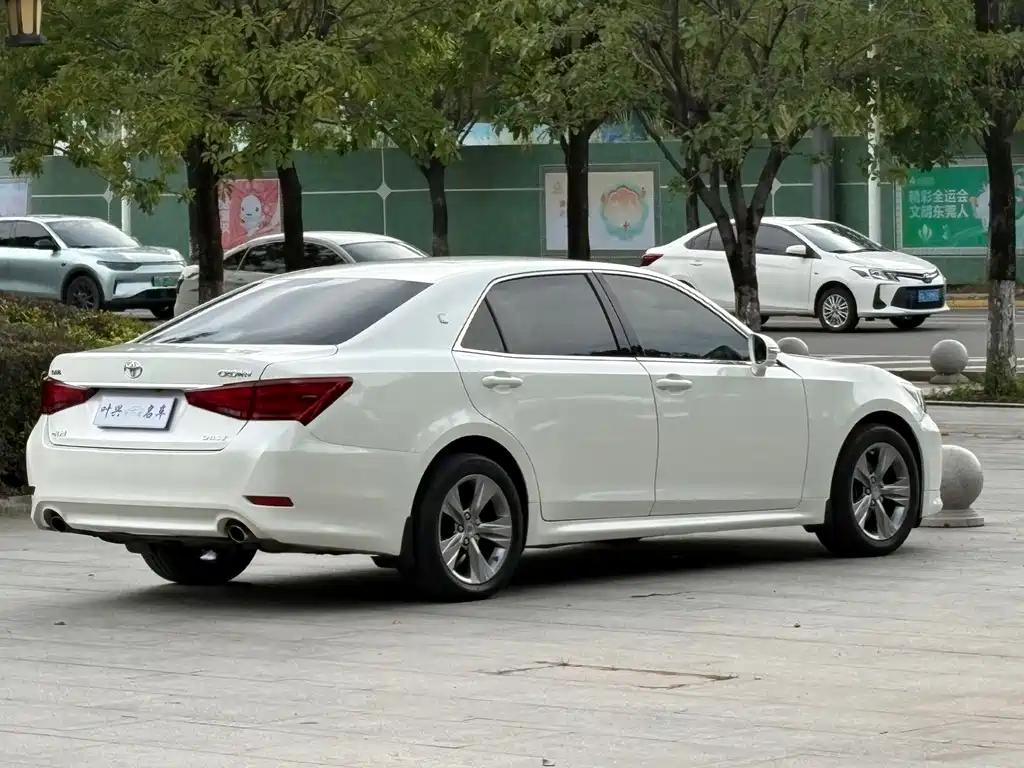Toyota Crown 2019 — фото 14